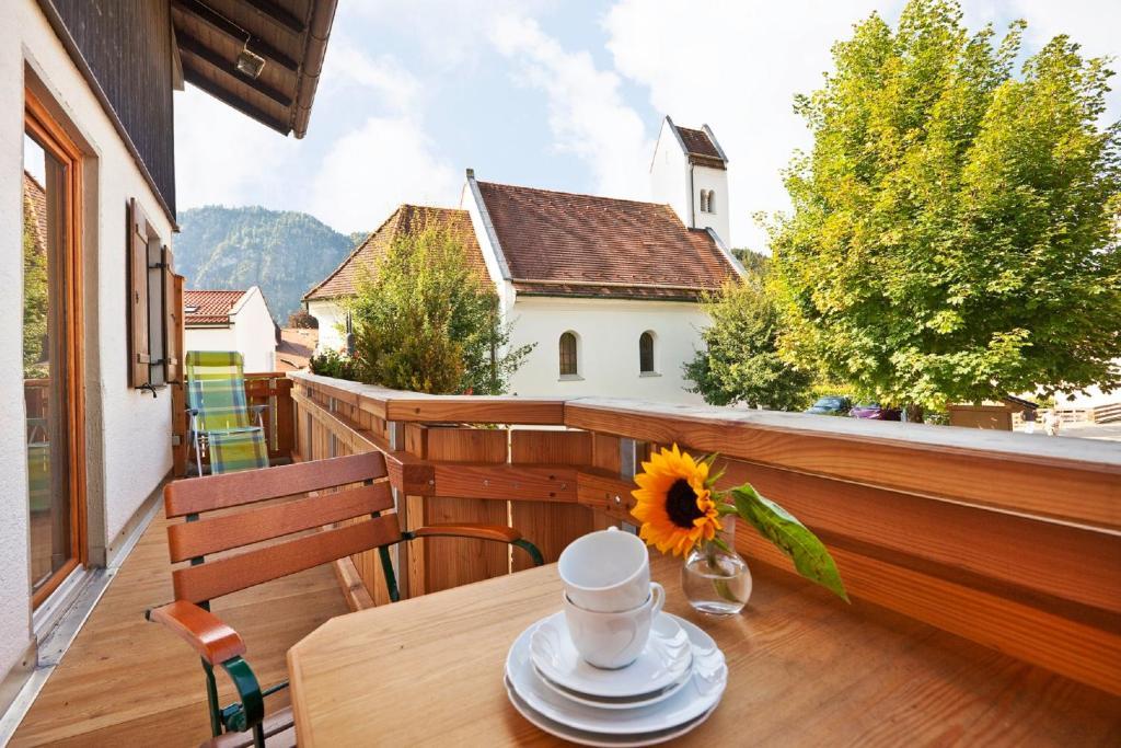 Hotel Restaurant Frühlingsgarten Fussen Bagian luar foto