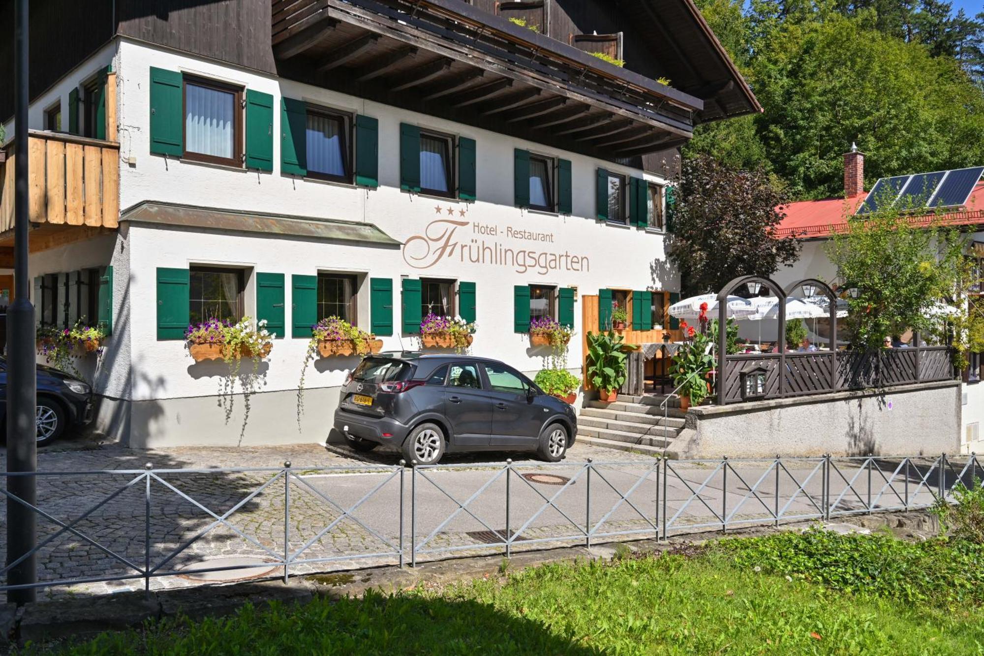 Hotel Restaurant Frühlingsgarten Fussen Bagian luar foto