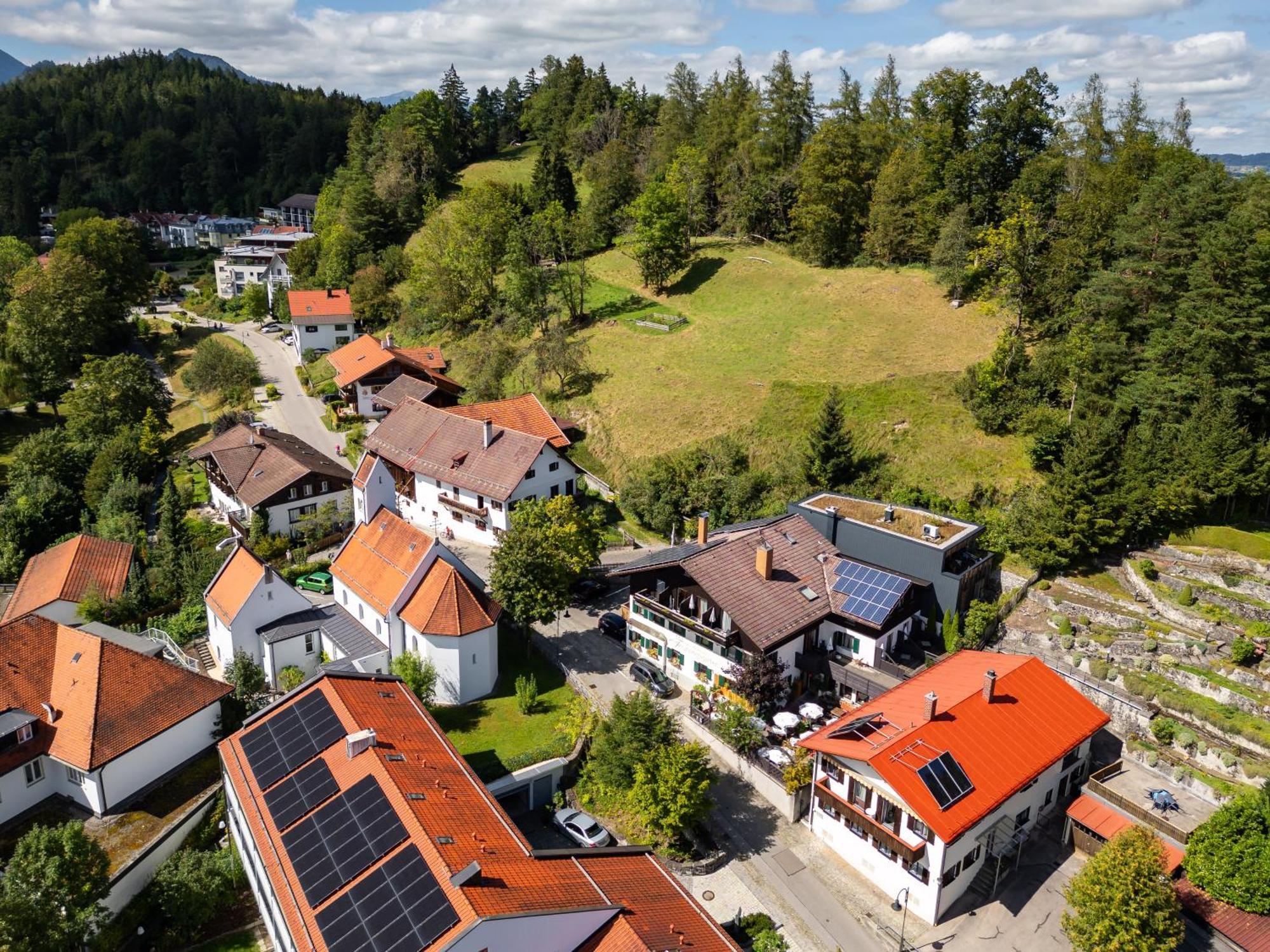 Hotel Restaurant Frühlingsgarten Fussen Bagian luar foto