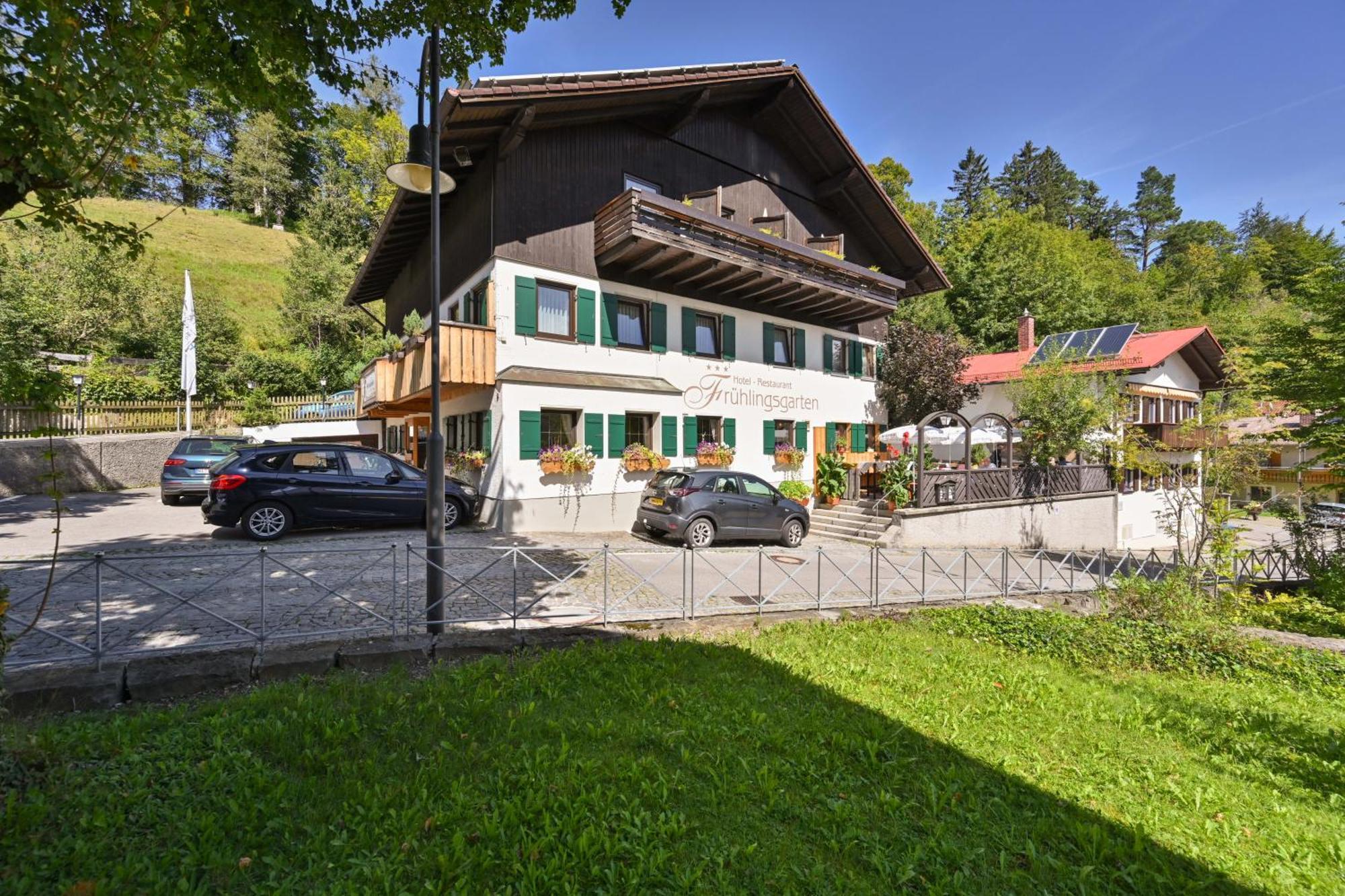 Hotel Restaurant Frühlingsgarten Fussen Bagian luar foto